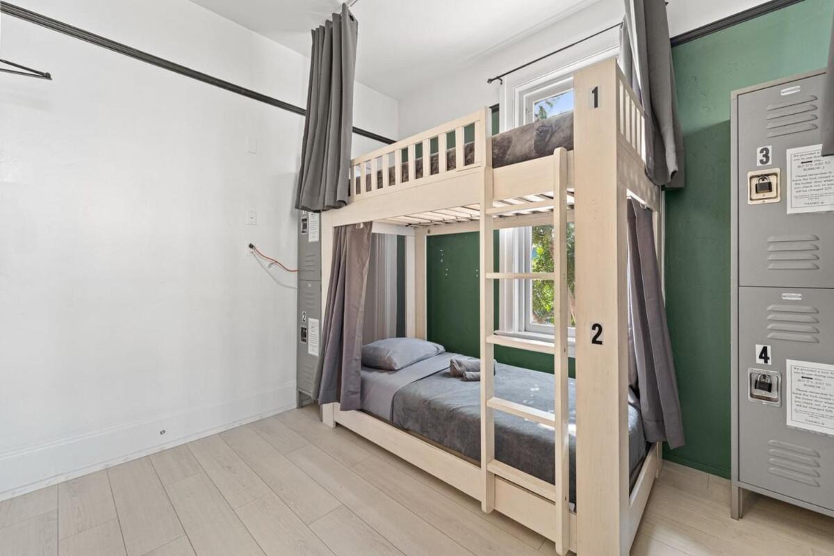 La Ventana 4 Bed Apartment San Diego